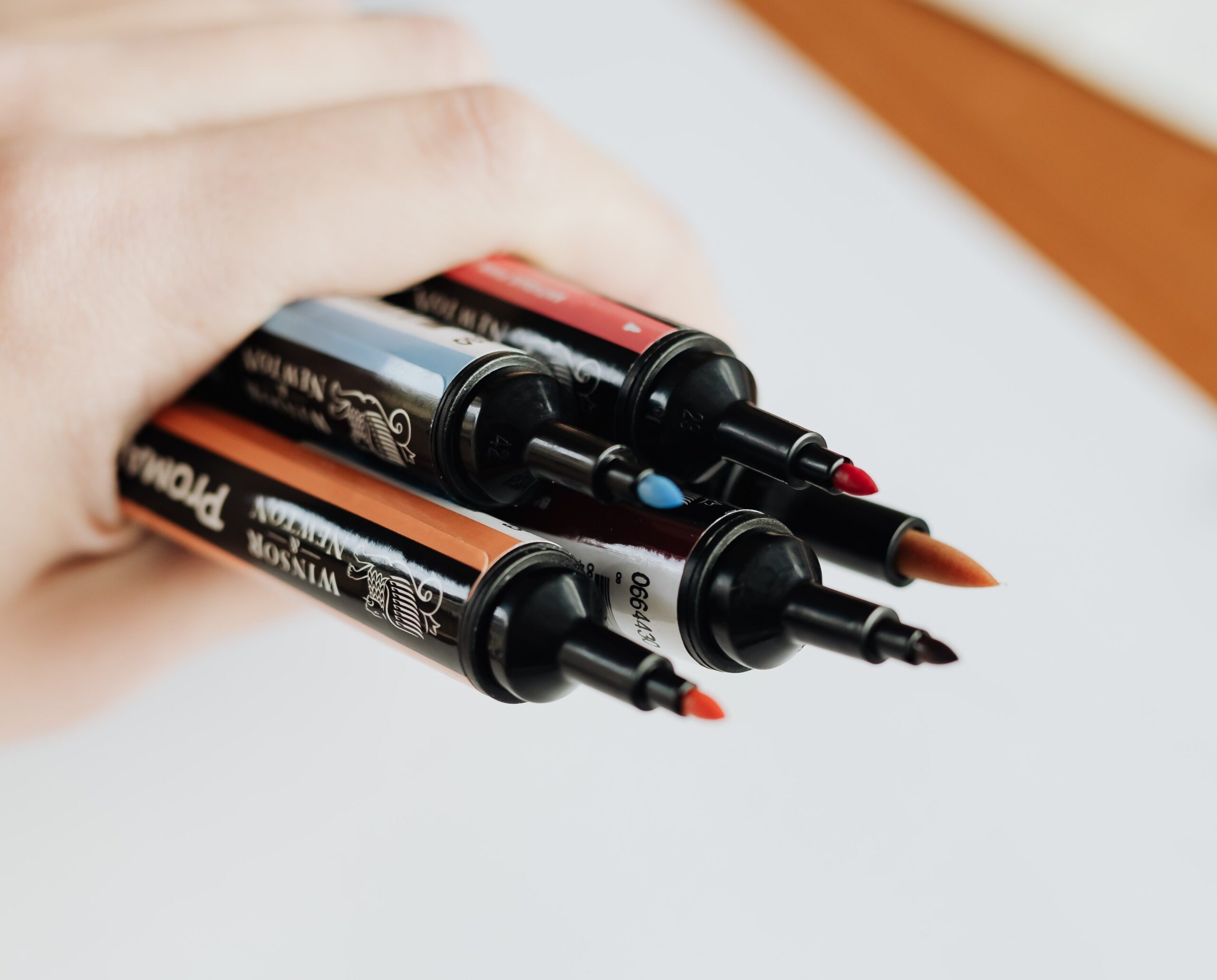 5 different types of art markers