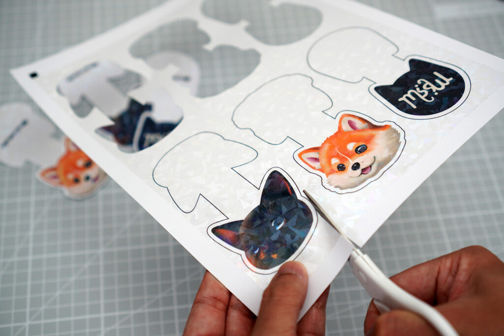 cutting bookmark with scissots